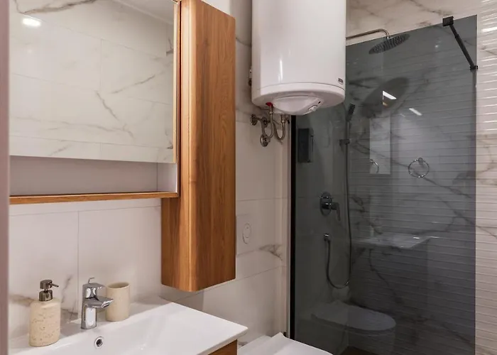 Wellness & Red Paradise * Donje Mladice